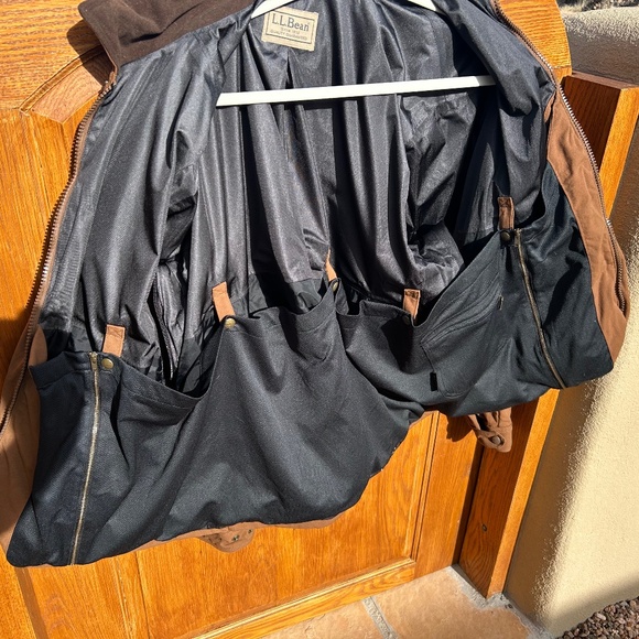 LL Bean Prototype Upland Hunting Coat (Men’s Medium Regular) - Picture 5 of 8